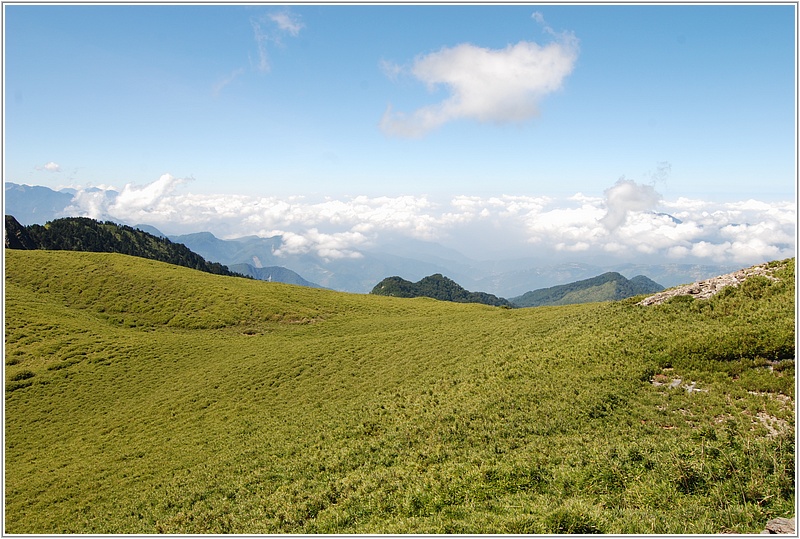 2014-09-29 10-26-10山頂看雲海.JPG